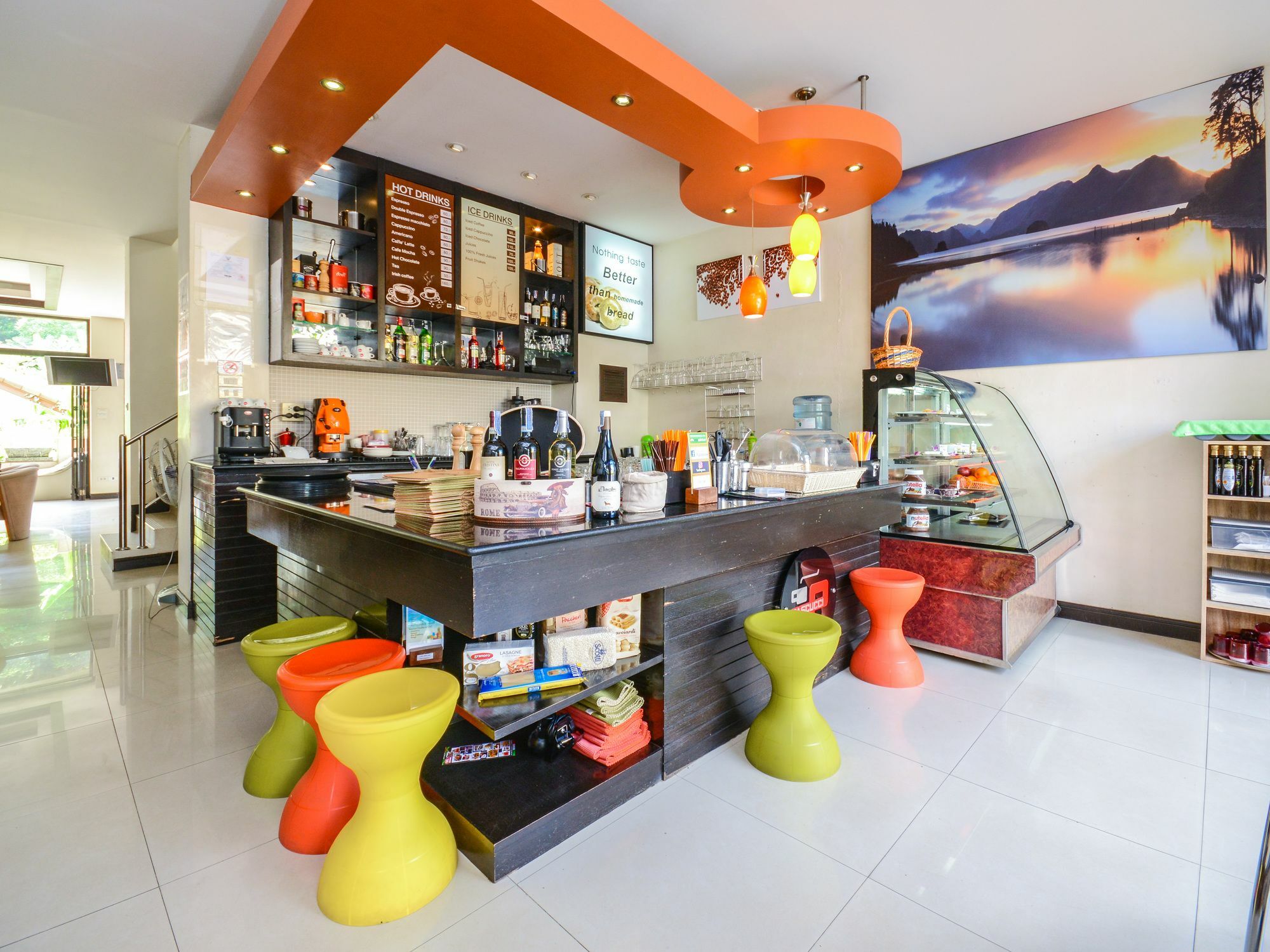 Enjoy'S Beach House & Cafe' Ban Karon Exteriör bild